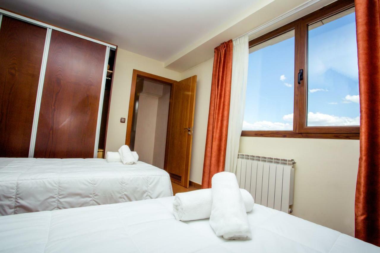 Hotel Villa De Cárcar Buitenkant foto