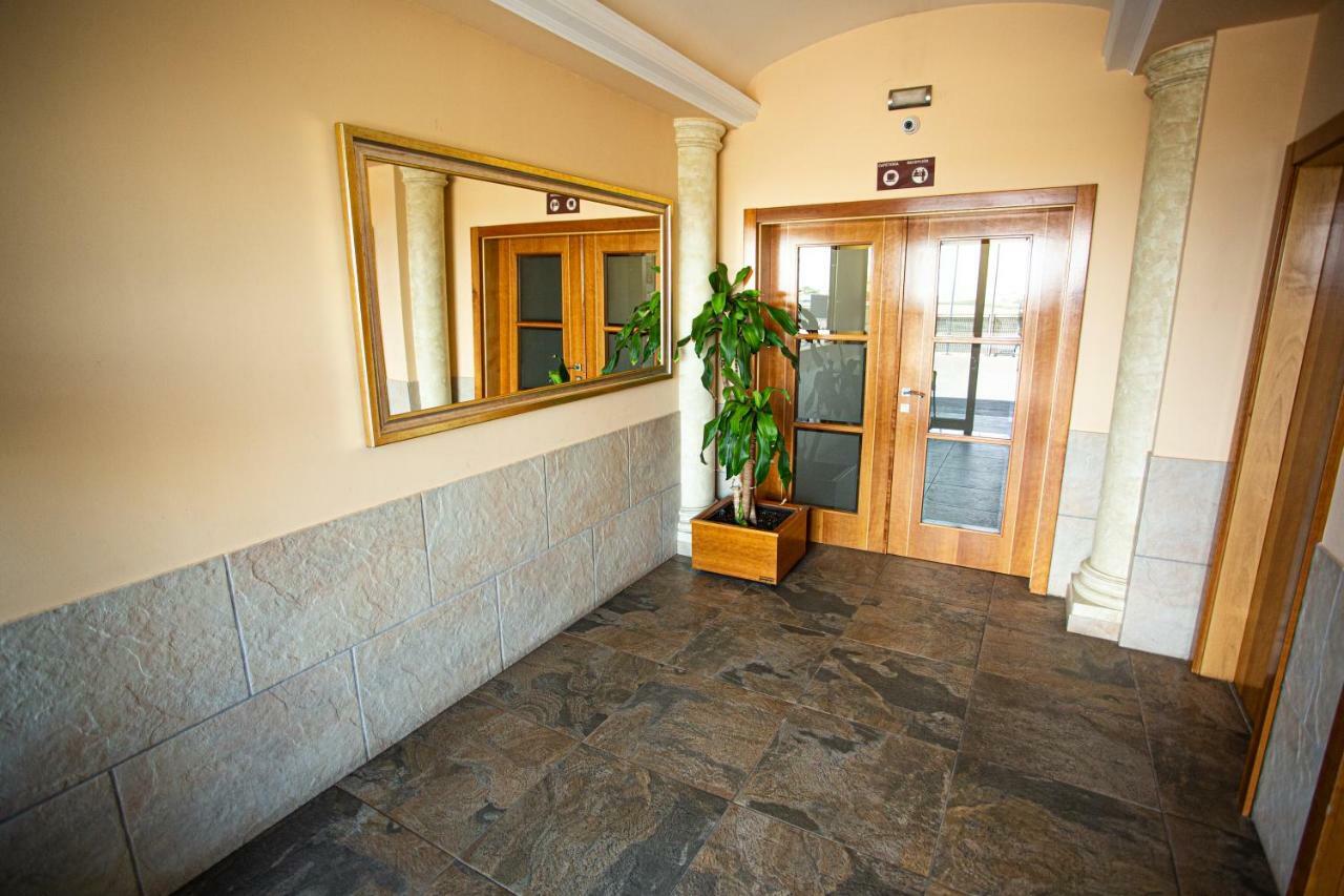 Hotel Villa De Cárcar Buitenkant foto